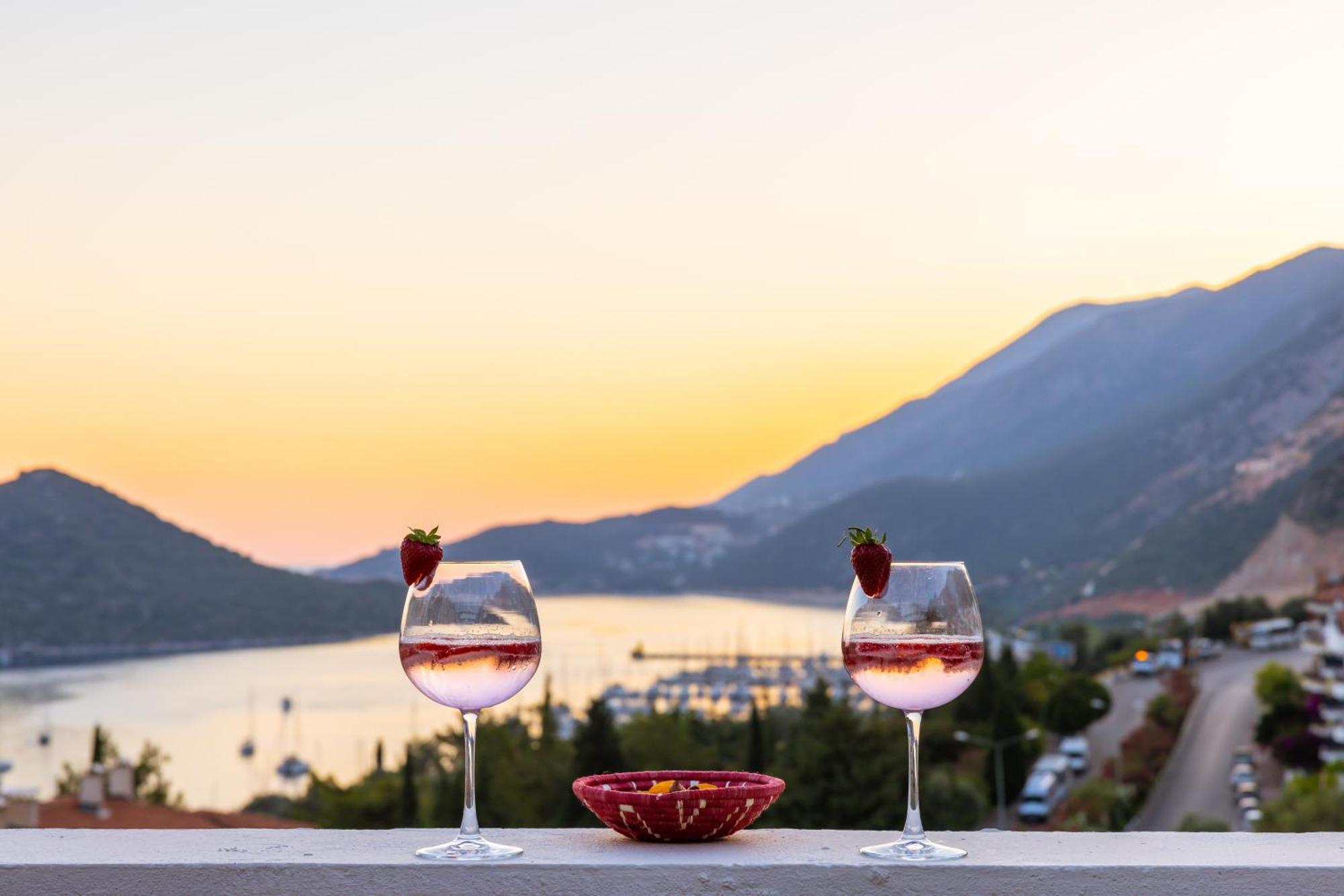 Carruba Boutique Hotel Kaş Ngoại thất bức ảnh